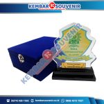 Contoh Trophy Akrilik Sekolah Tinggi Teknologi Nusantara Lampung