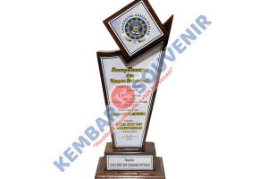 Trophy Plakat Kabupaten Maluku Tengah