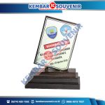 Plakat Trophy Bentoel International Investama Tbk